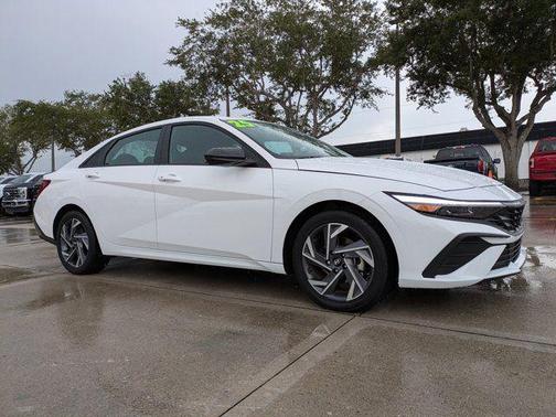 2025 Hyundai ELANTRA Sport