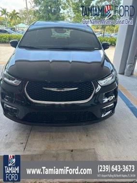 2025 Chrysler Pacifica Hybrid Select