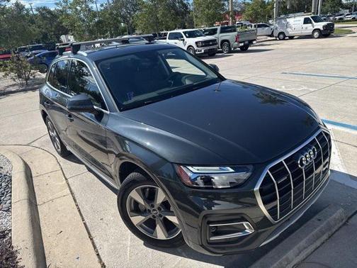 2023 Audi Q5 40 Premium Plus