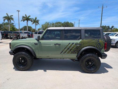 SHADOW BLACK 2025 Ford Bronco Big Bend