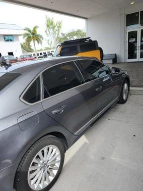 2017 Volkswagen Passat 1.8T SE