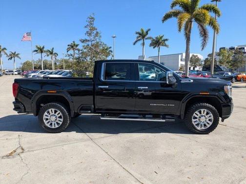 2022 GMC Sierra 2500 Denali