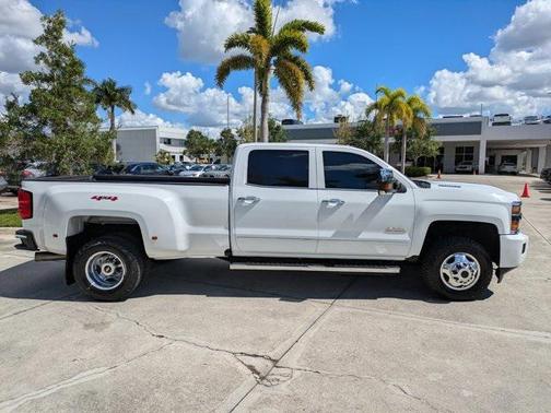 2019 Chevrolet Silverado 3500 High Country