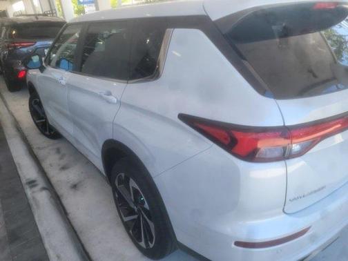 2023 Mitsubishi Outlander SE 2.5 2WD
