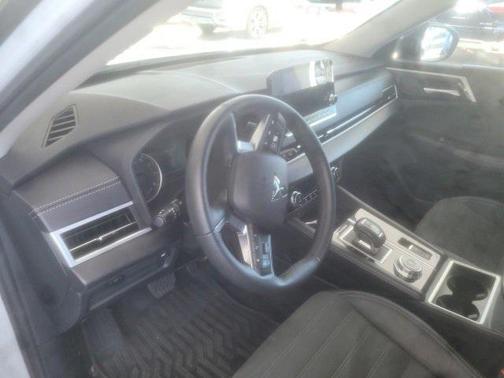 2023 Mitsubishi Outlander SE 2.5 2WD