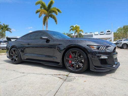 2022 Ford Shelby GT500 Base