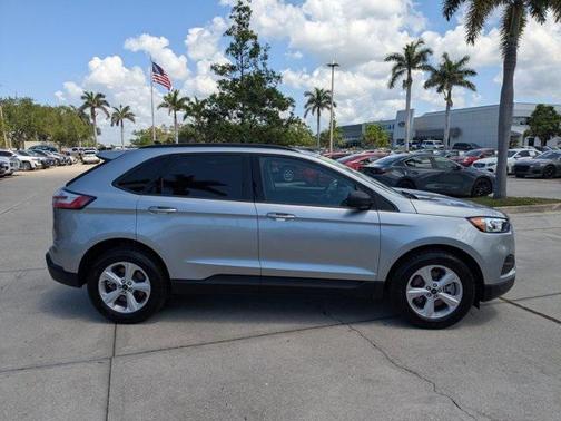 2024 Ford Edge SE