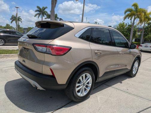 DESERT GOLD METALLIC 2021 Ford Escape SE