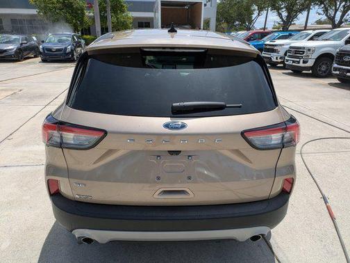 DESERT GOLD METALLIC 2021 Ford Escape SE