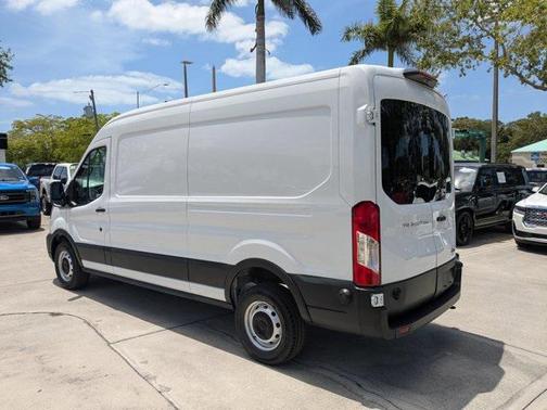 2025 Ford Transit-250 Base