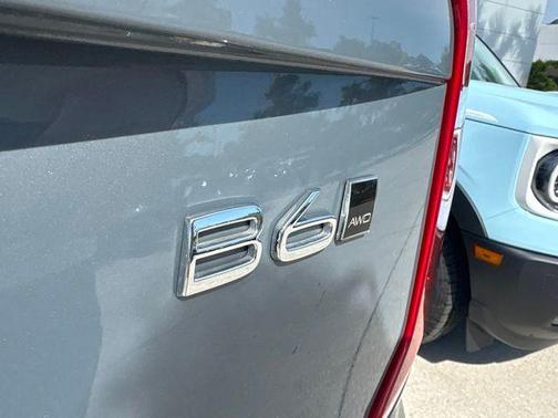 Thunder Grey Metallic 2023 Volvo XC90 B6 Plus 6-Seater