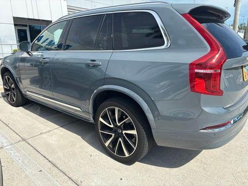 Thunder Grey Metallic 2023 Volvo XC90 B6 Plus 6-Seater
