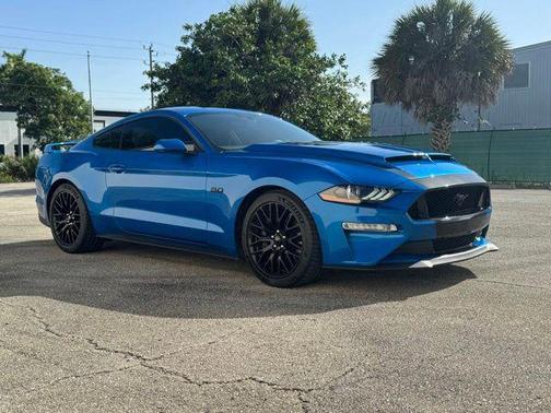 VELOCITY BLUE 2020 Ford Mustang GT