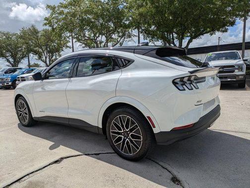 STAR WHITE MET TRI-COAT 2025 Ford Mustang Mach-E Premium