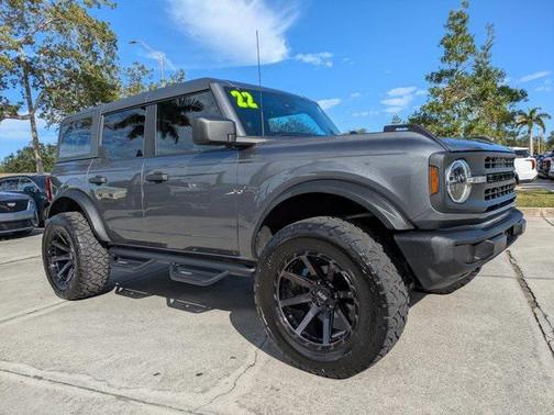2022 Ford Bronco Base