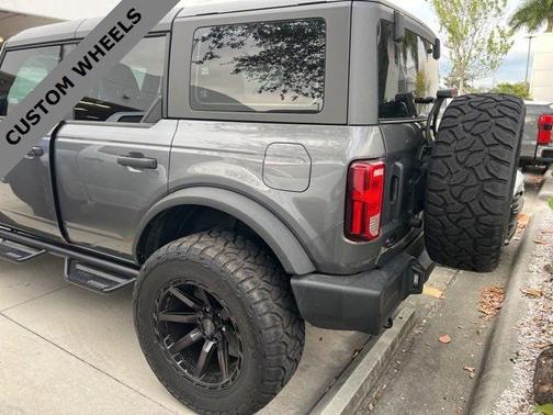 2022 Ford Bronco Base