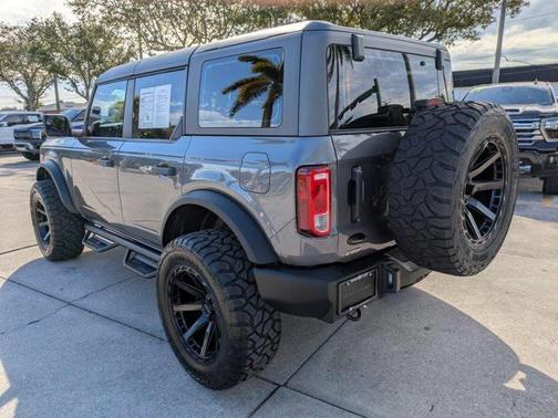 2022 Ford Bronco Base