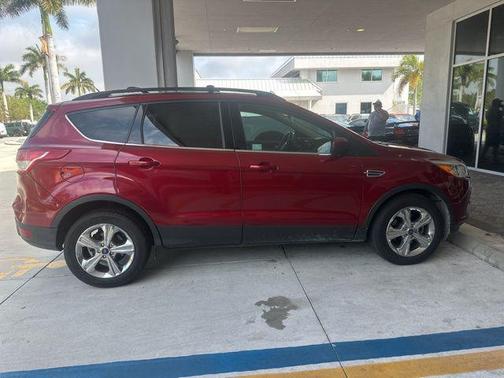 RUBY RED TINTED CC METALLIC 2013 Ford Escape SE