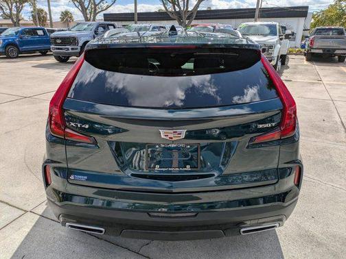 2024 Cadillac XT4 Premium Luxury
