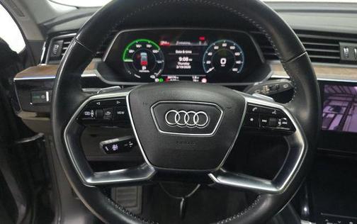 2019 Audi e-tron Premium Plus