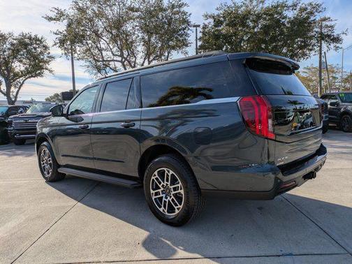 2025 Ford Expedition Max Active 4x2