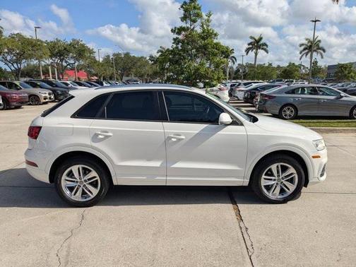 2017 Audi Q3 2.0T Premium