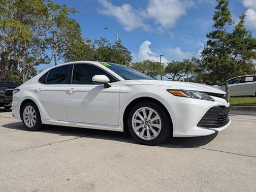 2018 Toyota Camry LE