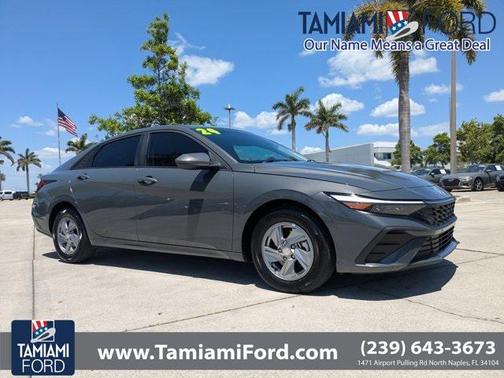 2024 Hyundai ELANTRA SE