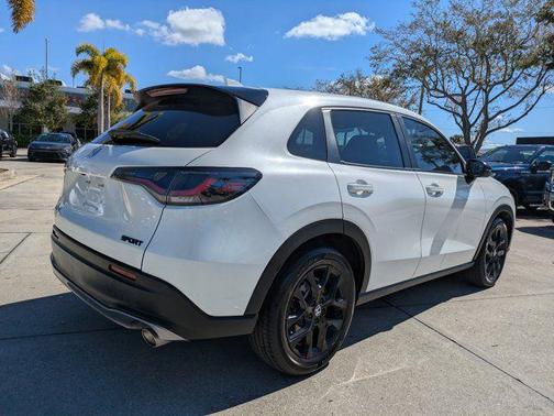 2025 Honda HR-V 2WD Sport