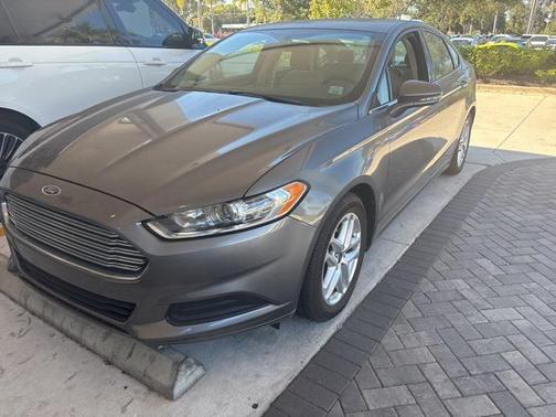 2014 Ford Fusion SE