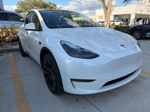 2024 Tesla Model Y Long Range Dual Motor All-Wheel Drive