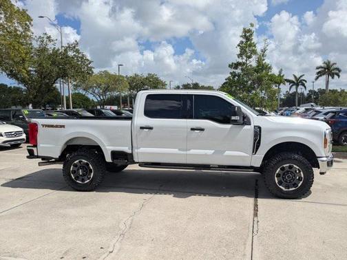 2024 Ford F-350 XLT
