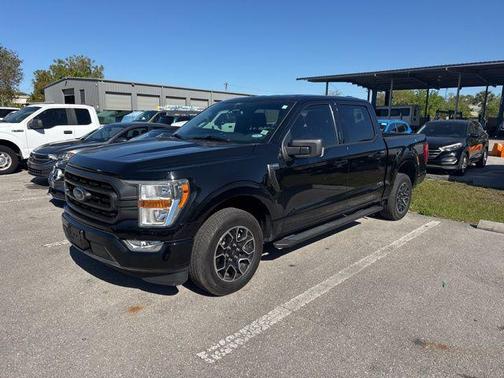 AGATE BLACK METALLIC 2021 Ford F-150 XLT
