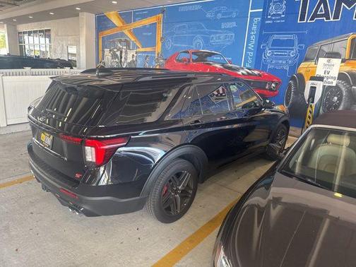 AGATE BLACK METALLIC 2025 Ford Explorer ST