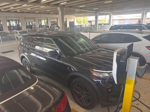 AGATE BLACK METALLIC 2025 Ford Explorer ST
