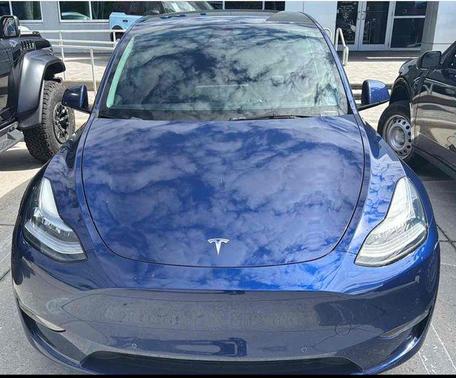 2022 Tesla Model Y Long Range Dual Motor All-Wheel Drive