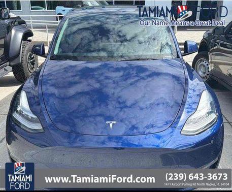 2022 Tesla Model Y Long Range Dual Motor All-Wheel Drive