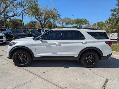STAR WHITE MET TRI-COAT 2026 Ford Explorer Tremor