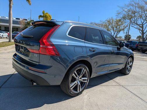 2019 Volvo XC60 T5 Momentum