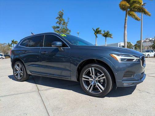 2019 Volvo XC60 T5 Momentum