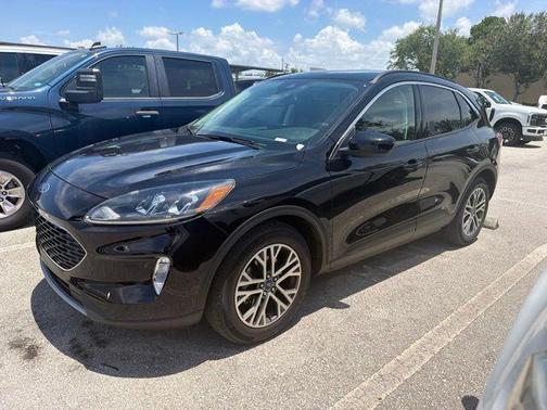 Agate Black Metallic 2022 Ford Escape SEL