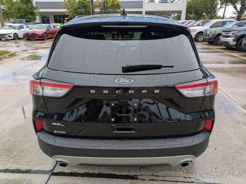 Agate Black Metallic 2022 Ford Escape SEL