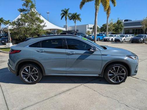 2025 INFINITI QX55 LUXE