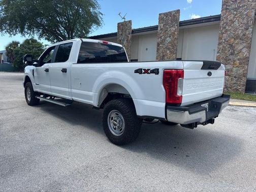 OXFORD WHITE 2017 Ford F-250 XL