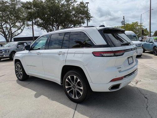 2023 Jeep Grand Cherokee Overland