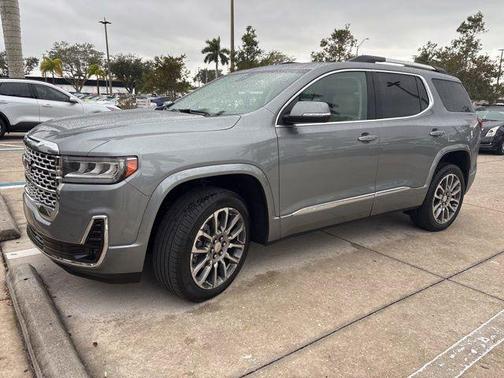 2023 GMC Acadia Denali