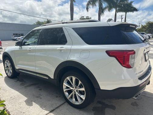 STAR WHITE MET TRI-COAT 2023 Ford Explorer Platinum