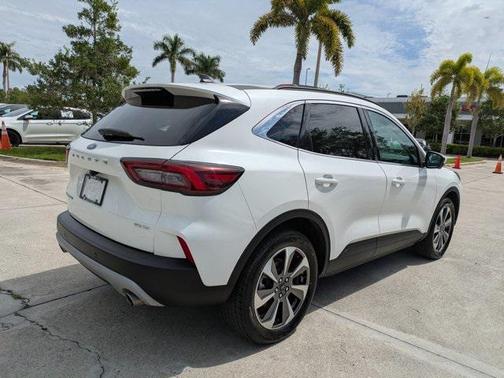 2023 Ford Escape Platinum