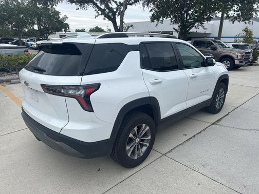 Summit White 2025 Chevrolet Equinox 1LT
