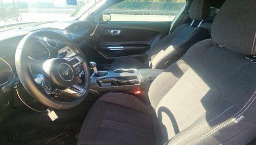 2022 Ford Mustang EcoBoost